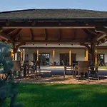 Nowa Holandia Hotel