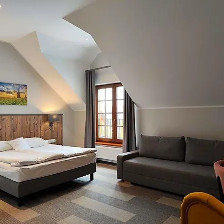 Nowa Holandia Otel 3*