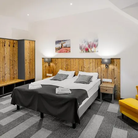 Nowa Holandia Hotel
