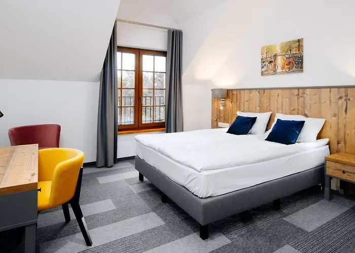 Hotel Nowa Holandia 3*